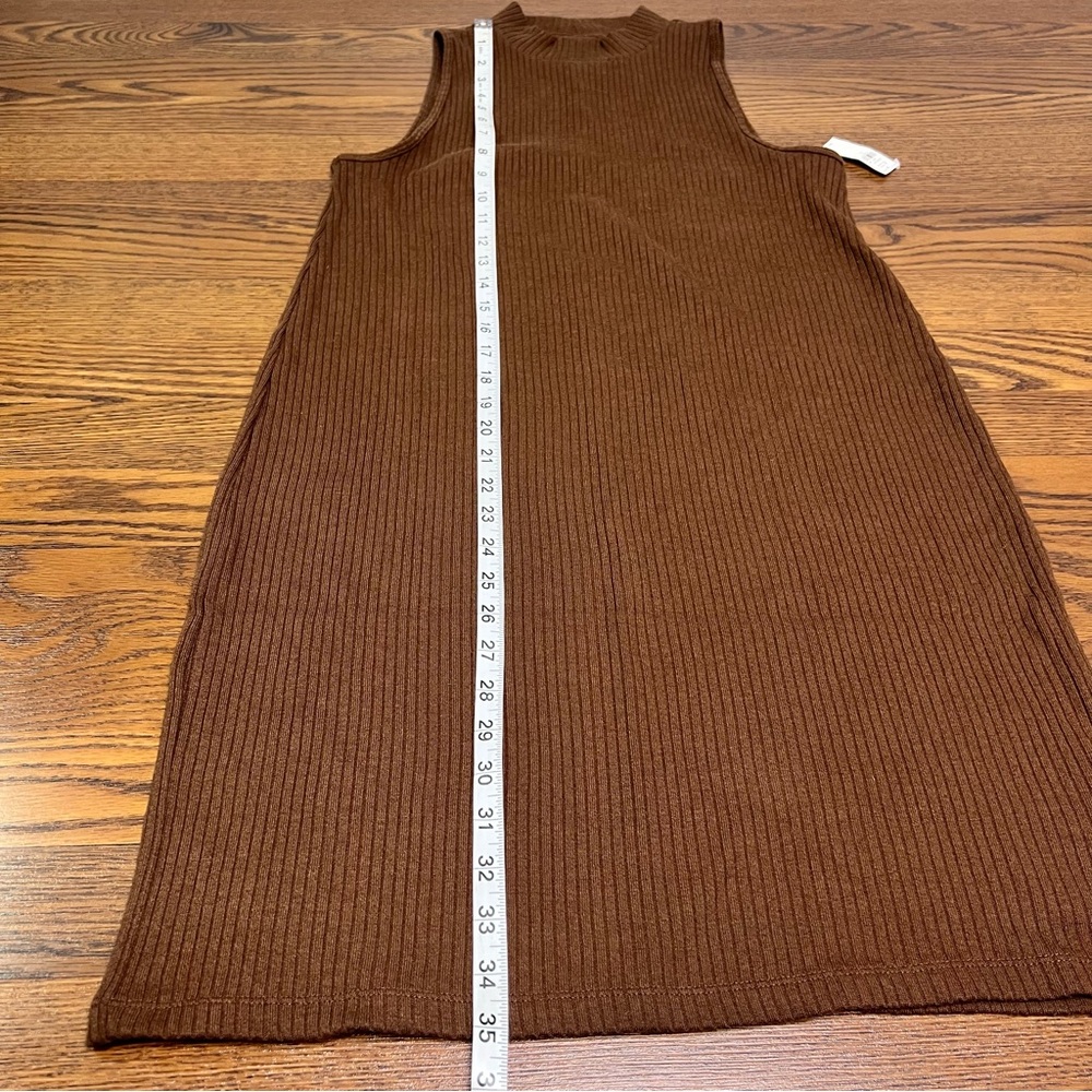 Old Navy Sleeveless Mock-Neck Rib-Knit Mini Shift Dress in Brown size Large - Picture 3 of 8